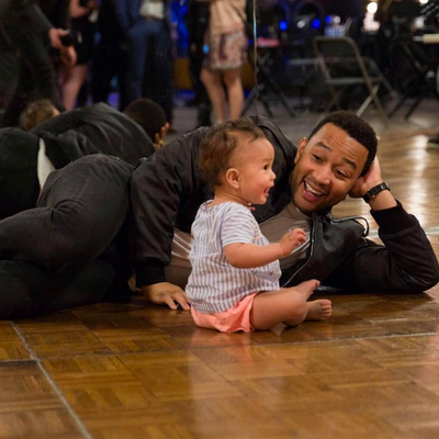 Just Like Daddy! John Legend’s Daughter Luna Adorably Eats Her Dad’s Favorite Meal By A Pint-Sized Piano